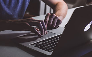 海牛球员黄皓隽献助攻，友谊赛中国香港遭曼联逆转